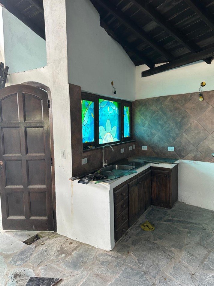 OPORTUNIDAD DE INVERSION! VENTA  DE BAR-RESTAURANTE Y POSADA EN VILLA GESELL