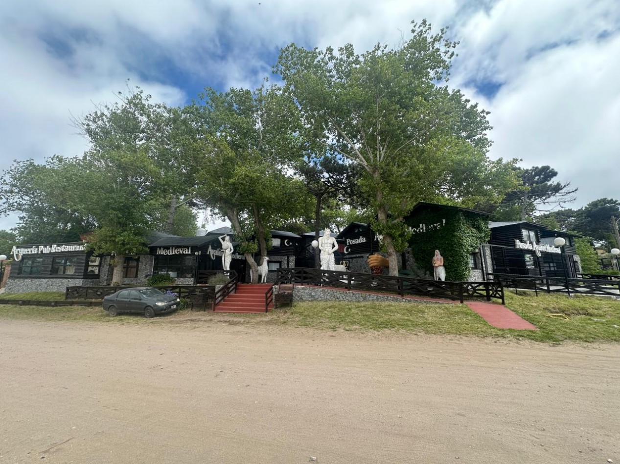 OPORTUNIDAD DE INVERSION! VENTA  DE BAR-RESTAURANTE Y POSADA EN VILLA GESELL