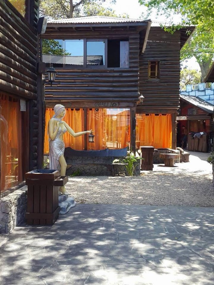OPORTUNIDAD DE INVERSION! VENTA  DE BAR-RESTAURANTE Y POSADA EN VILLA GESELL
