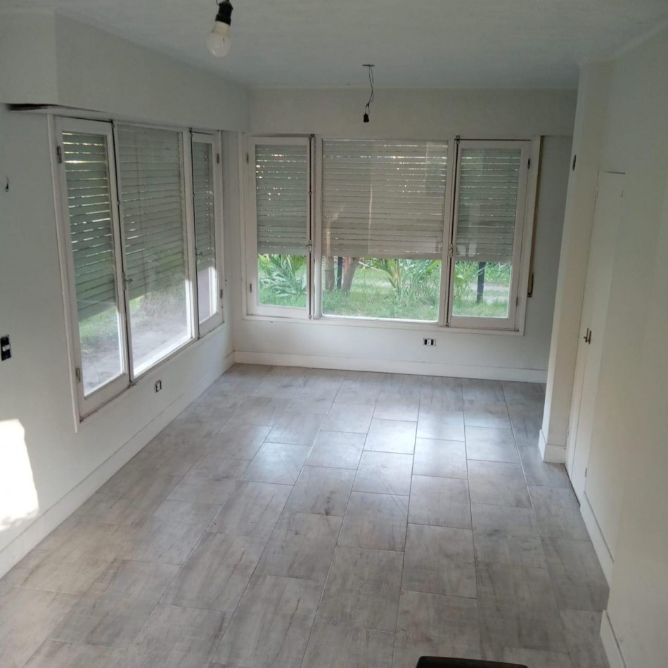 VENTA CASA CHALET EN PINAMAR!! IMPORTANTE VIVIENDA A LA VENTA! 