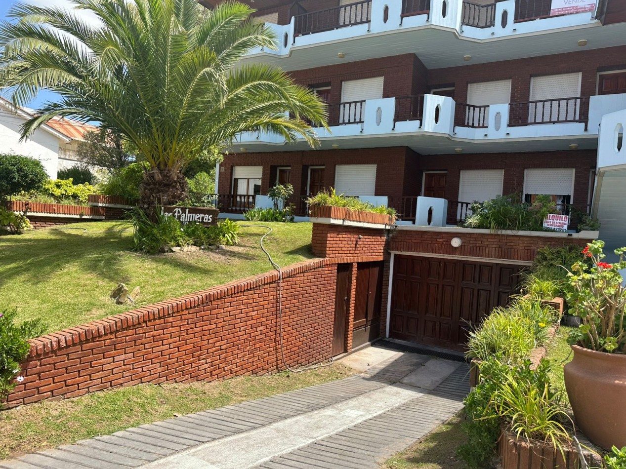 DEPARTAMENTO 4 AMBIENTES CON COCHERA FIJA A 2 CUADRAS DEL MAR 