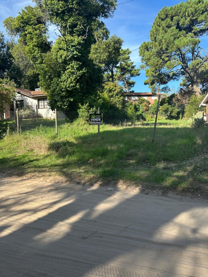 TERRENO EN VENTA EN VILLA GESELL  645M2