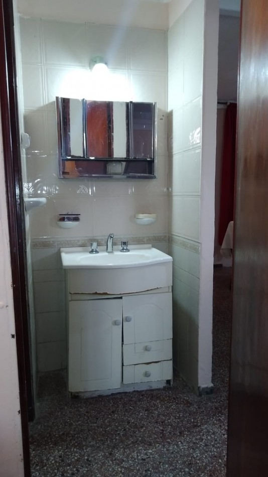  Oportunidad de Venta! Casa  mas monoambiente- Alto Alberdi -Cba