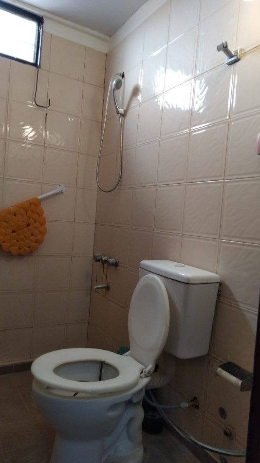  Oportunidad de Venta! Casa  mas monoambiente- Alto Alberdi -Cba