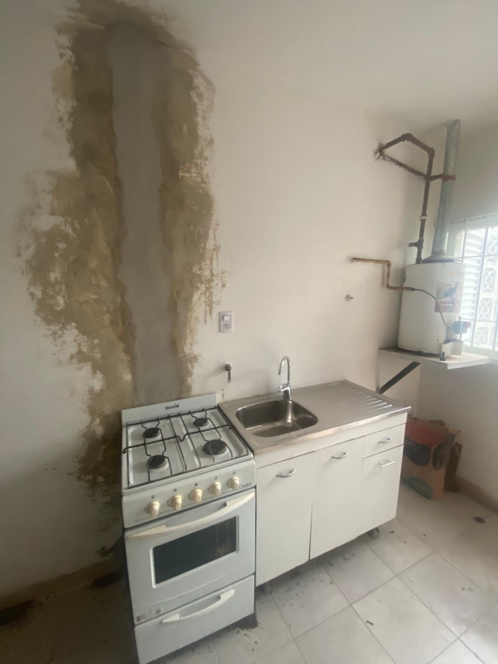 Venta de amplia propiedad con dos casas en Barrio Centro America :¡ OPORTUNIDAD UNICA!