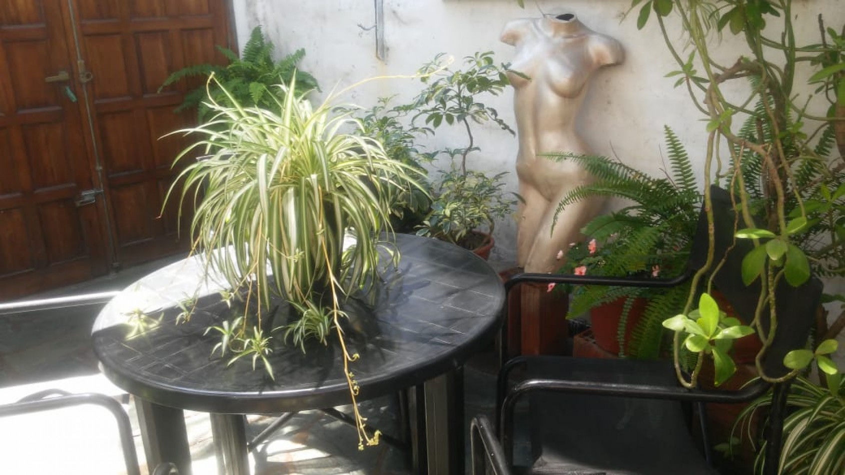 OPORTUNIDAD!!! Hogar calido con Estetica rustica  y Espacios funcionales  para vivir o invertir