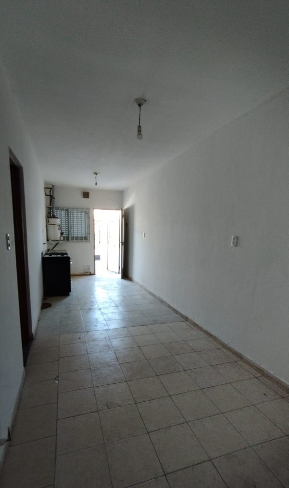 Venta de amplia propiedad con dos casas en Barrio Centro America :¡ OPORTUNIDAD UNICA!
