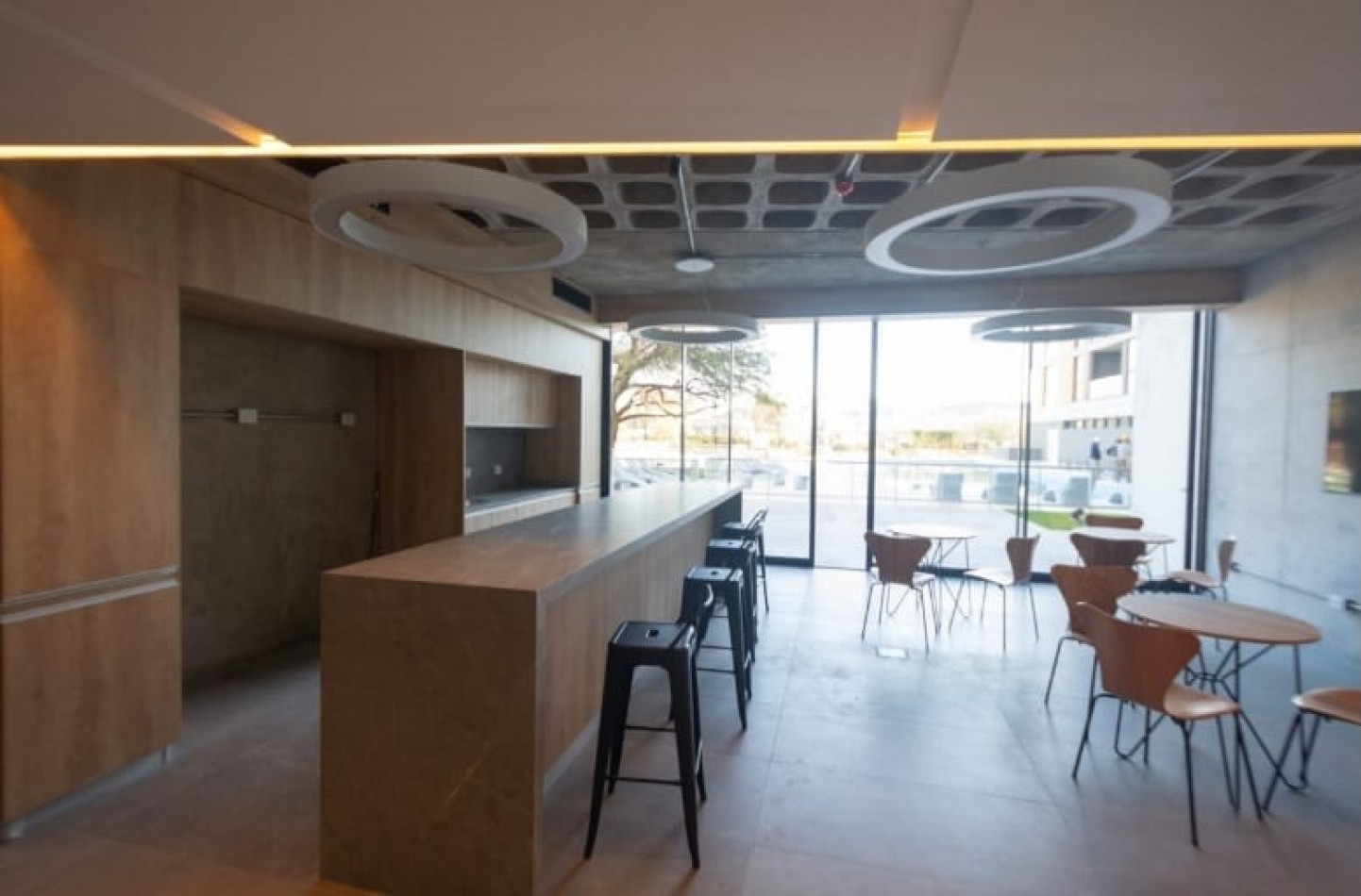 VENTA DE DEPARTAMENTO DE 1 DORMITORIO EN OPERA PLAZA