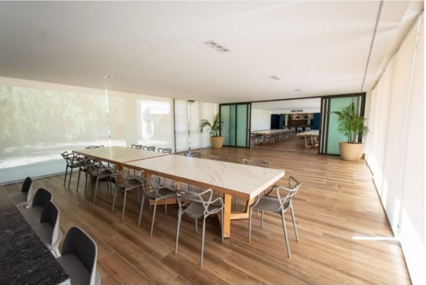 VENTA DE EXCELENTE DEPARTAMENTO DE 1 DORMITORIO EN OPERA PARK