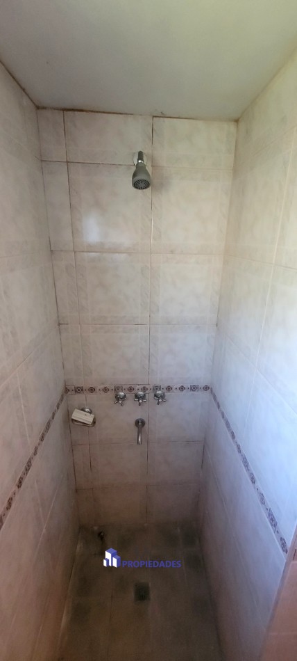 CASA ZONA CENTRO! ZONIFICACION COMERCIAL! A REFACCIONAR