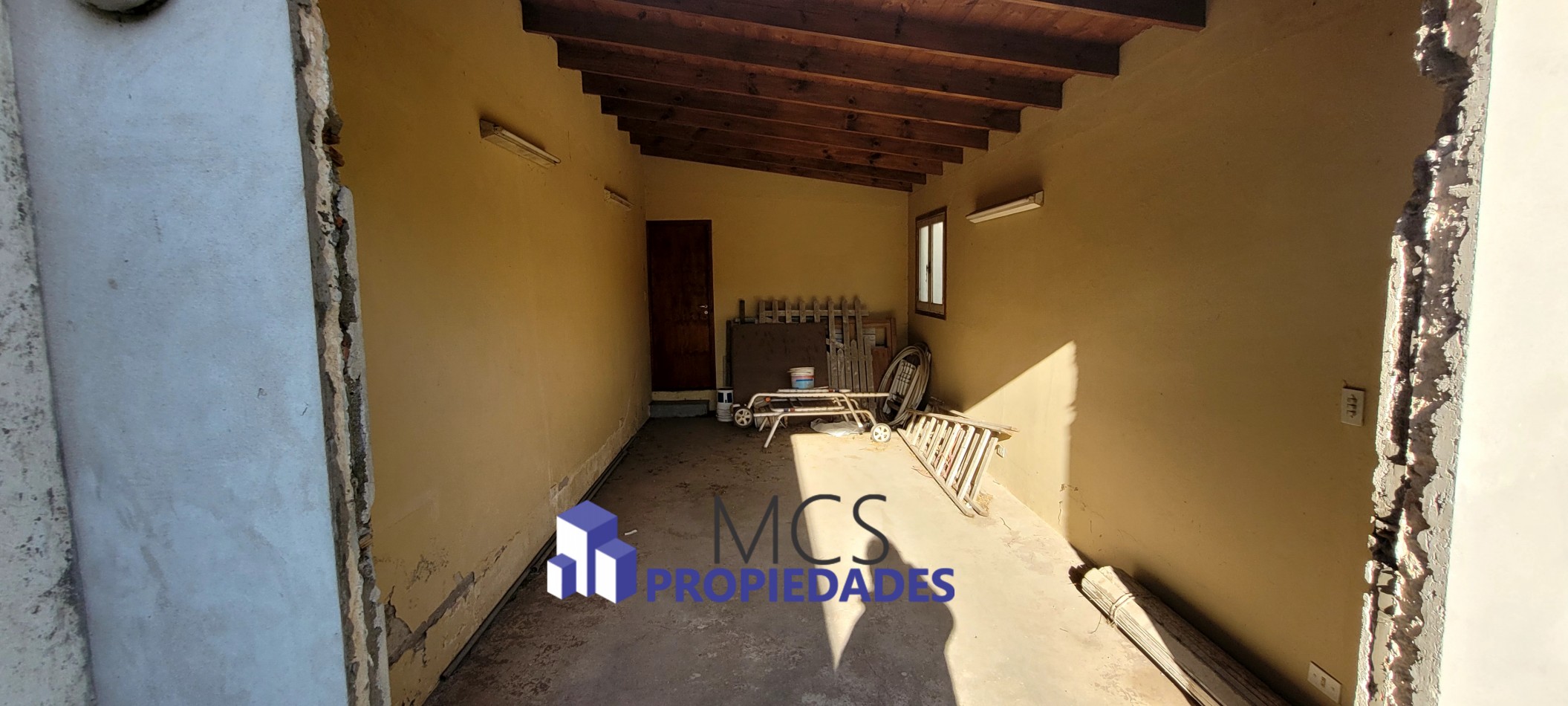 CASA ZONA CENTRO! ZONIFICACION COMERCIAL! A REFACCIONAR