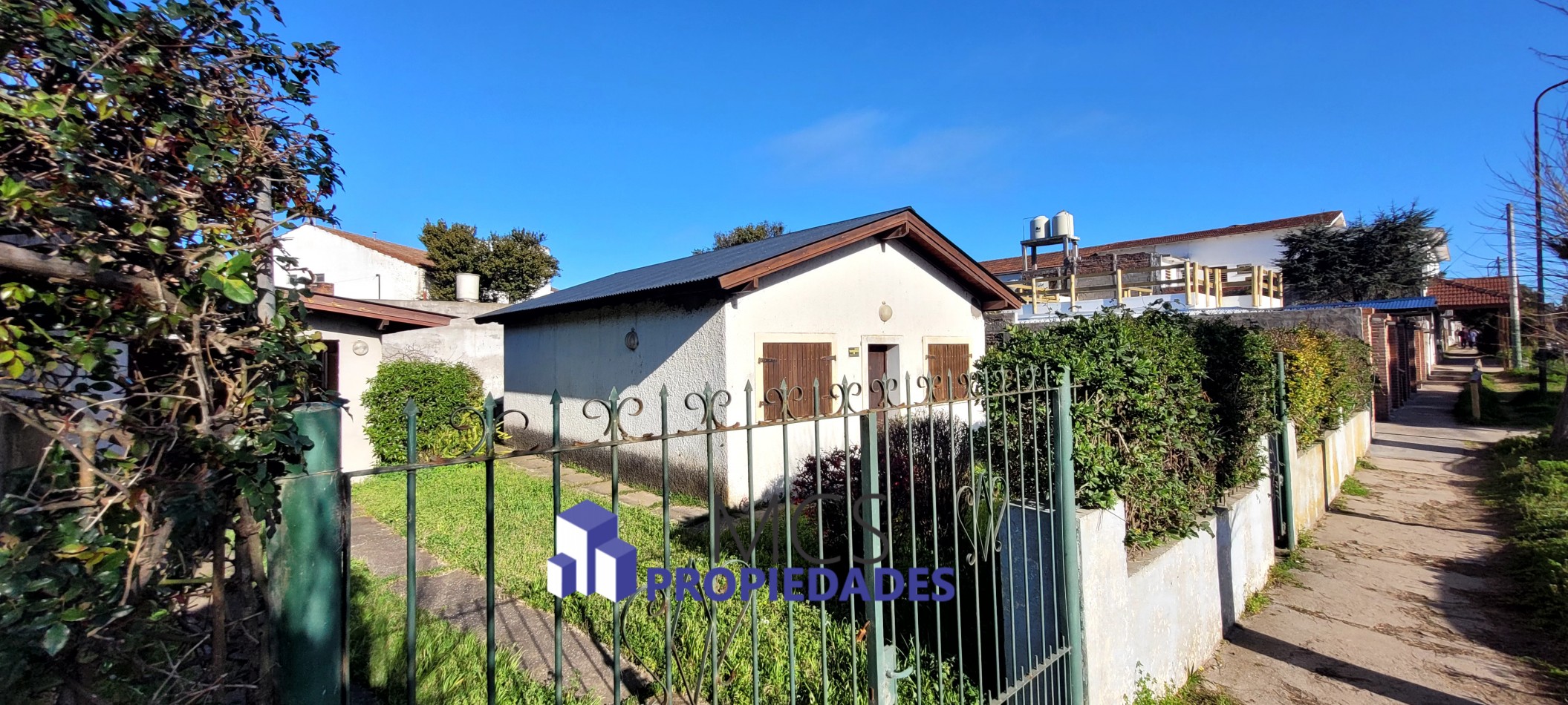CASA ZONA CENTRO! ZONIFICACION COMERCIAL! A REFACCIONAR