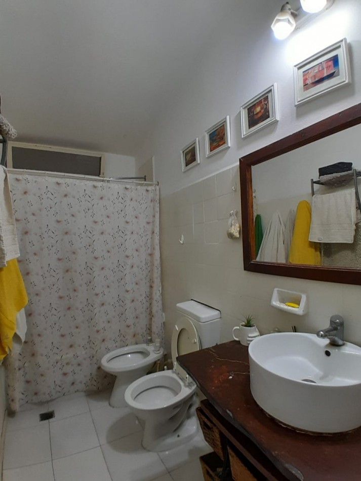 VENDE CASA CON QUINCHO 