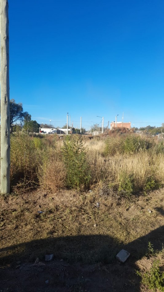 VENDO LOTE EN CALDENES DEL OESTE