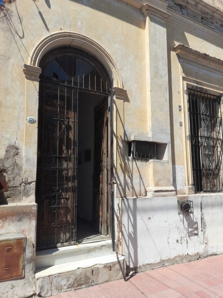 CASA A VENTA GRAN OPORTUNIDAD INVERSORES